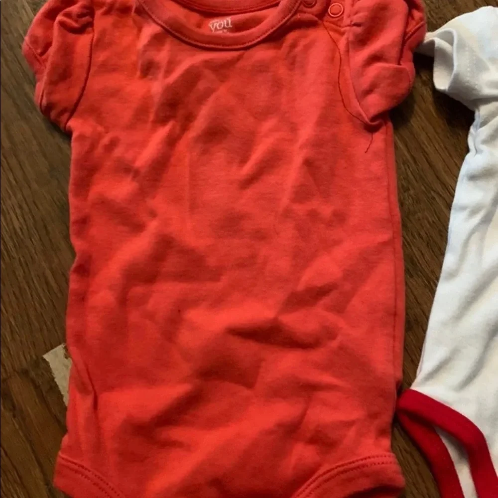Bundle infant onesies 3 months lot of 6